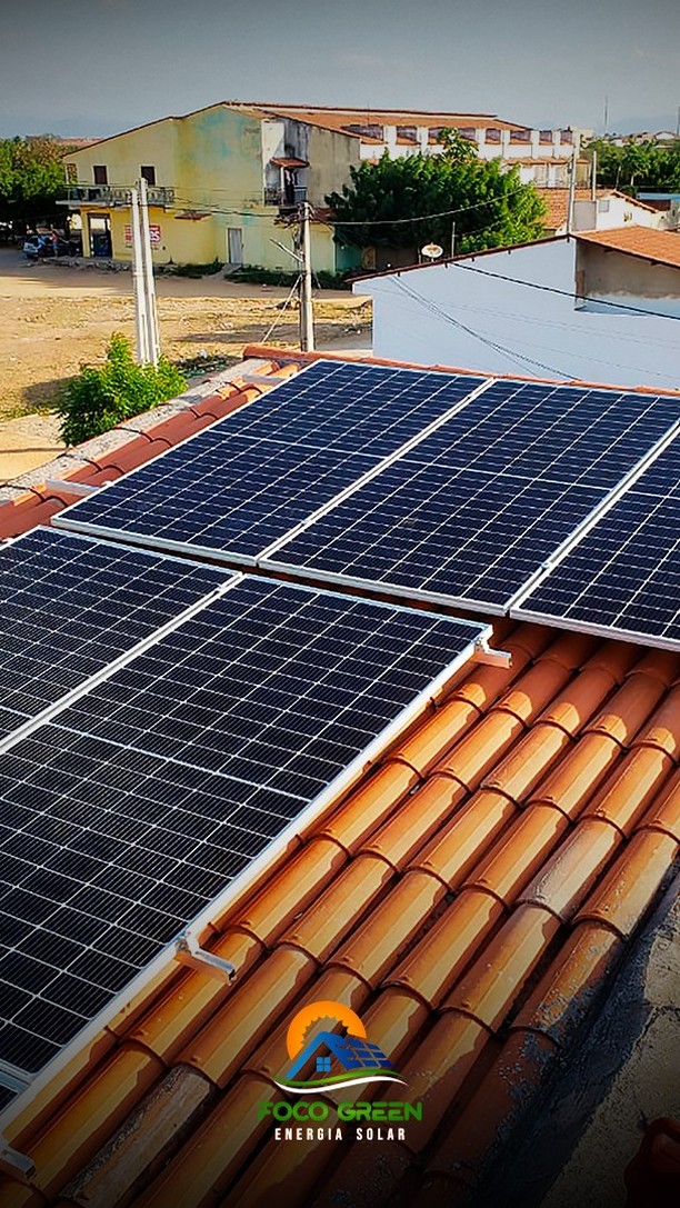 Projeto com módulos solares